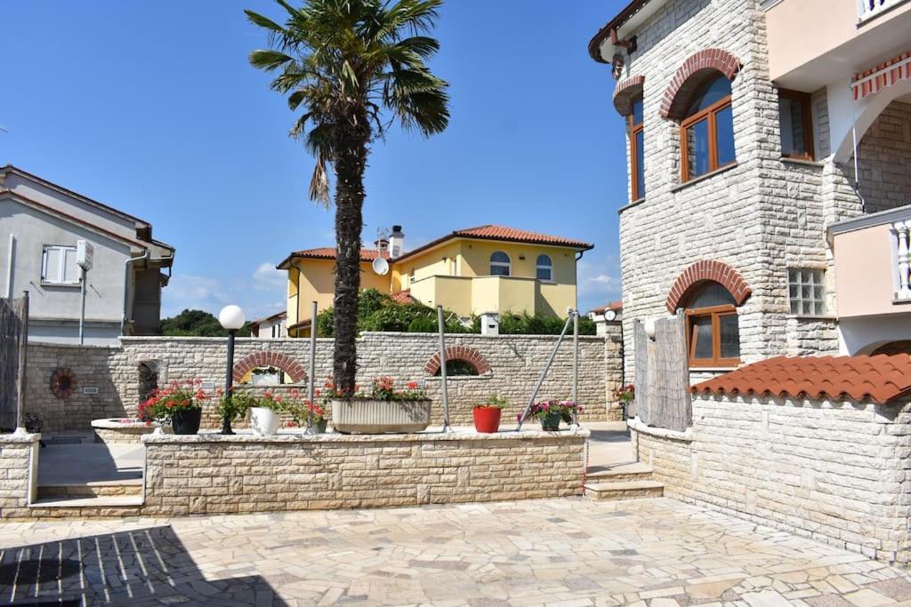 Chianti Apartman Póla Kültér fotó