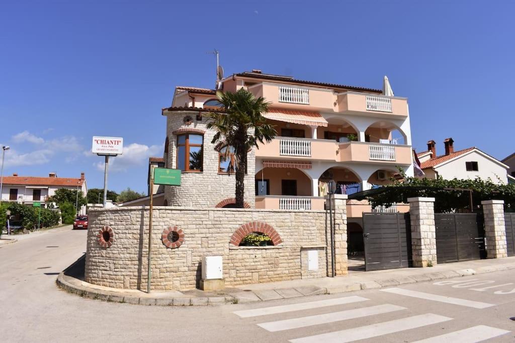 Chianti Apartman Póla Kültér fotó